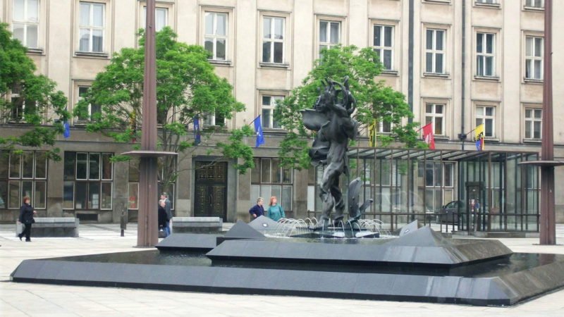 Magistrát Ostrava a jedno z náměstíček
