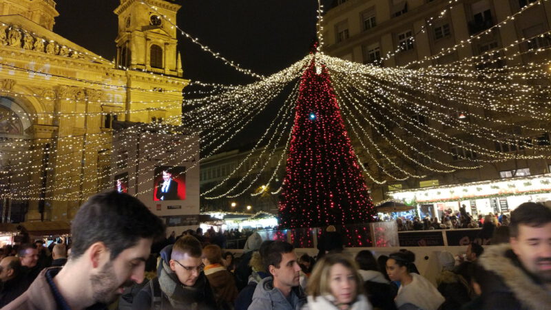 Vánoční trhy Budapešť 2024 jsou krásné