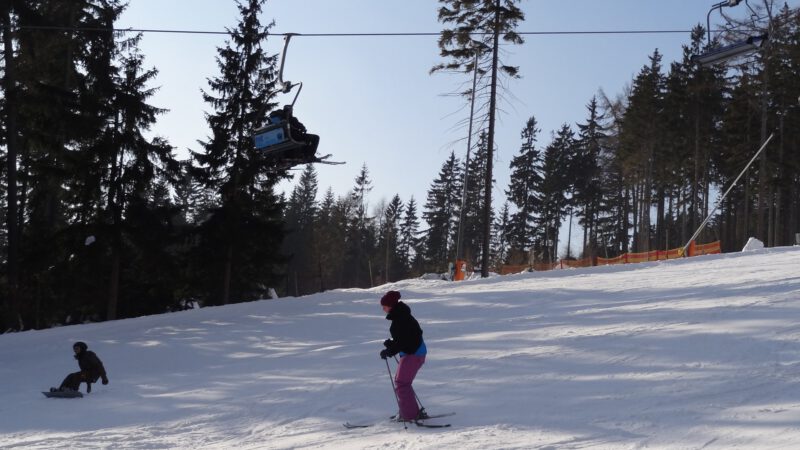 Lyžařský areál Černá Hora je součástí Ski Resortu