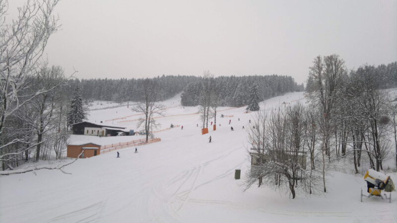 Ski Lipno nabízí 13,5 kilometrů sjezdovek