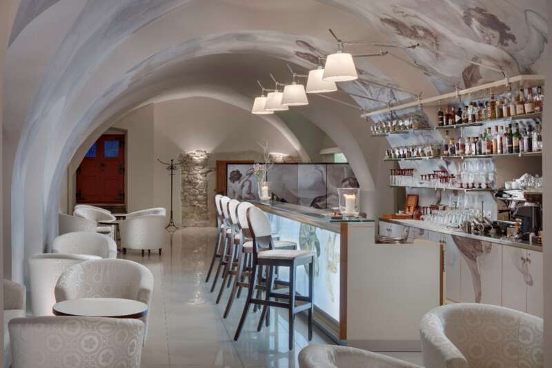 Chateu Herálec bar