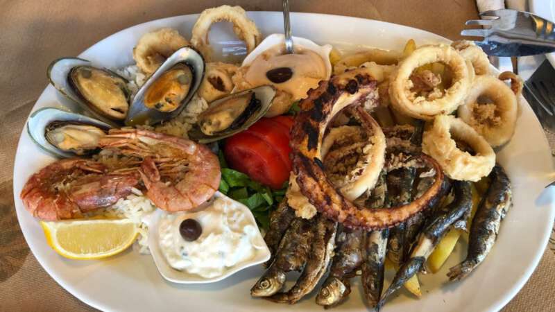 Řecká kuchyně na Zakynthosu je výborná