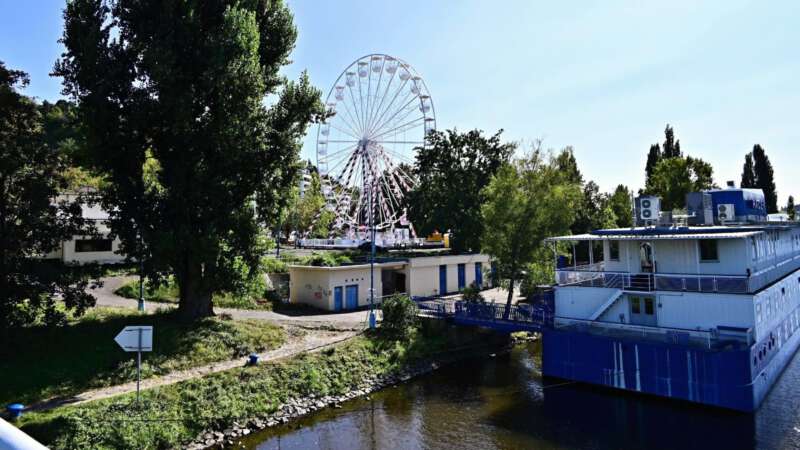 Pohled od Vltavy