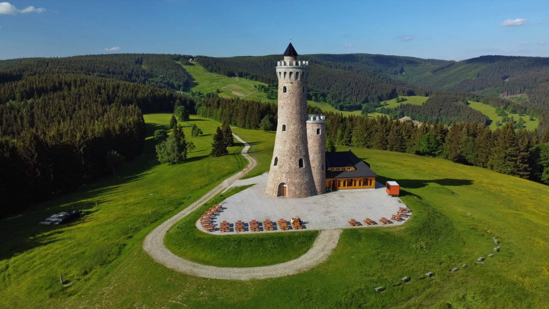 Dalimilova rozhledna – Úžasná rozhledna u Starého Města, kterou musíte vidět