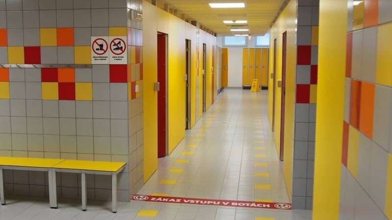 Šatny bazénu Olomouc jsou moderní a velmi vkusné