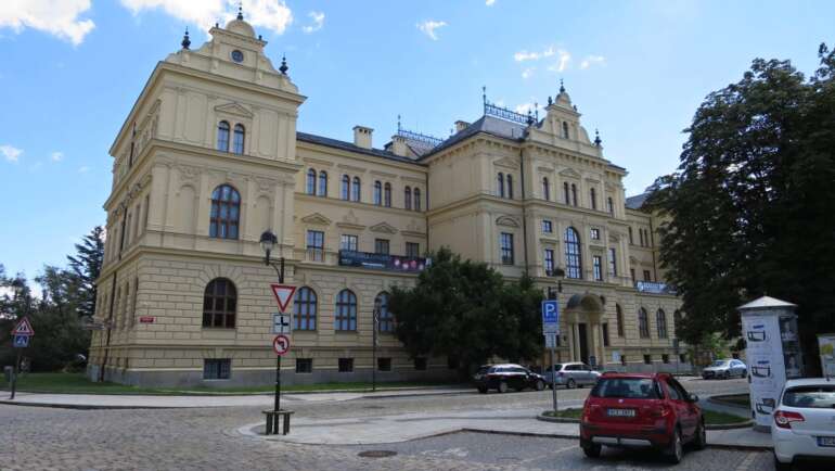 Jihočeské muzeum v Českých Budějovicích – Program, otevírací doba, průvodce