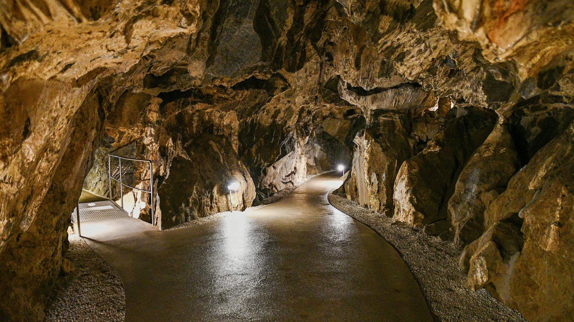 Jeskyně Na Špičáku – Ceník, otevírací doba, průvodce