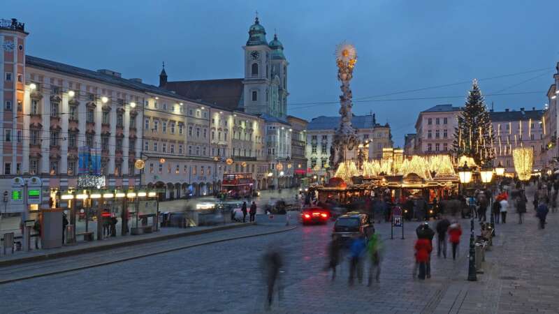 Vánoční trhy Linz jsou dobře dostupné i z Česka