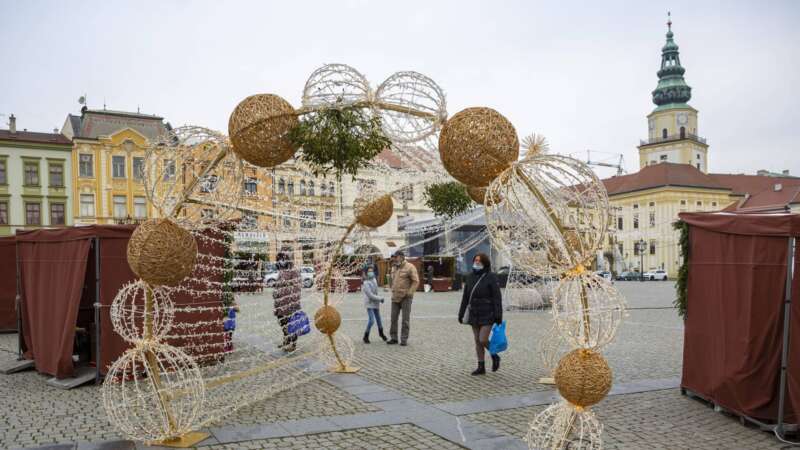 Vánoční trhy Kroměříž jsou krásné ve dne i v noci