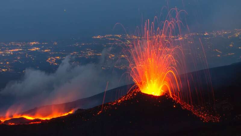 Italská sopka Etna je stále činná a nebezpečná