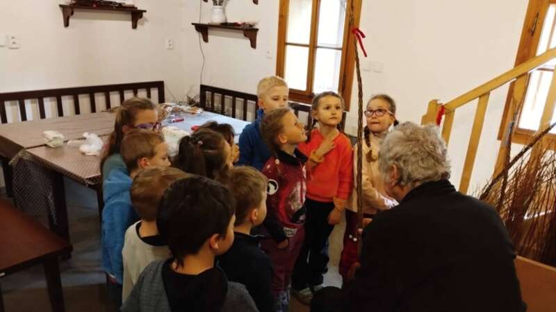Velikonoční trhy v Rožnově pod Radhoštěm nabídnou ukázky řemesel i pletení pomlázek