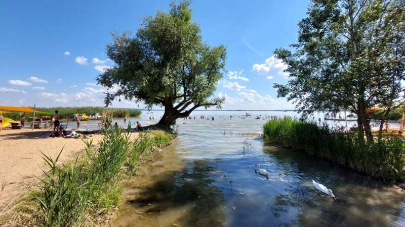 Pláž u Balatonu jménem Gyenesi Lidóstrand