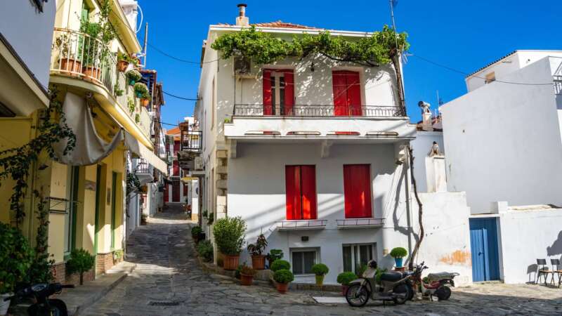 Zákoutí a uličky jednoho z městeček na ostrově Skopelos